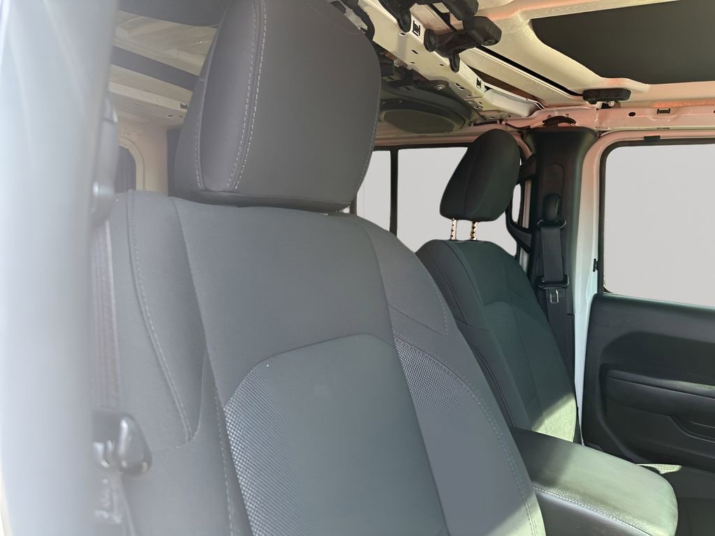 Used 2022 Jeep Wrangler Unlimited Sport image 16