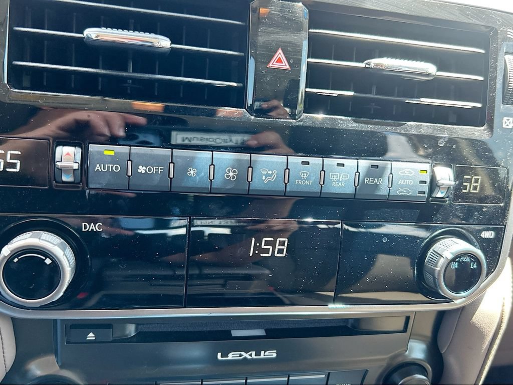 Used 2023 Lexus GX 460 Premium w/ Premium Plus Package AWD/4WD image 34