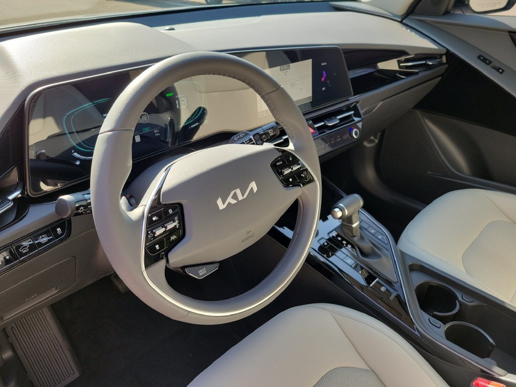 New 2026 Kia Niro EX w/ EX Premium Package FWD image 24