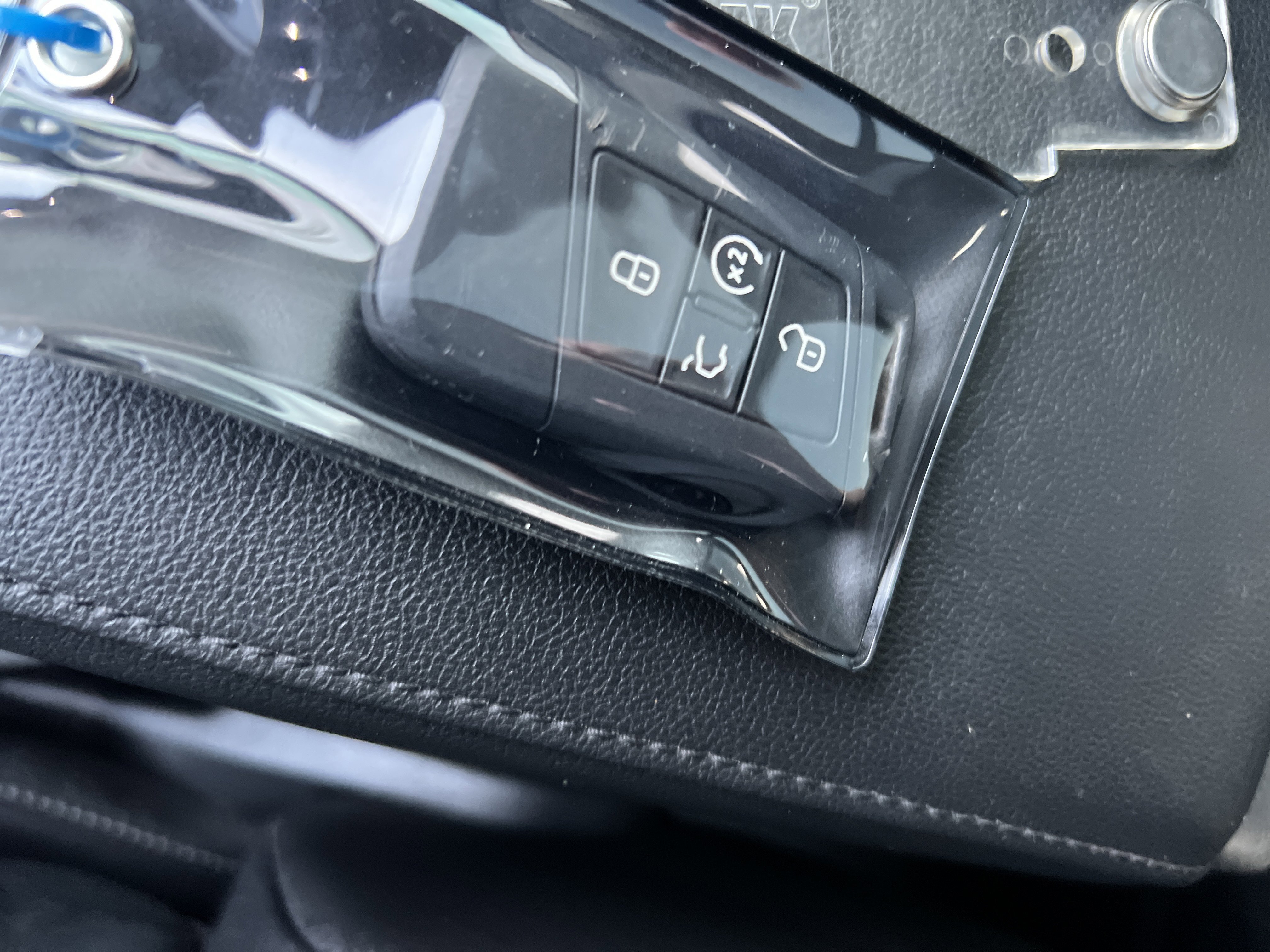 Used 2019 Volkswagen Tiguan SEL image 34