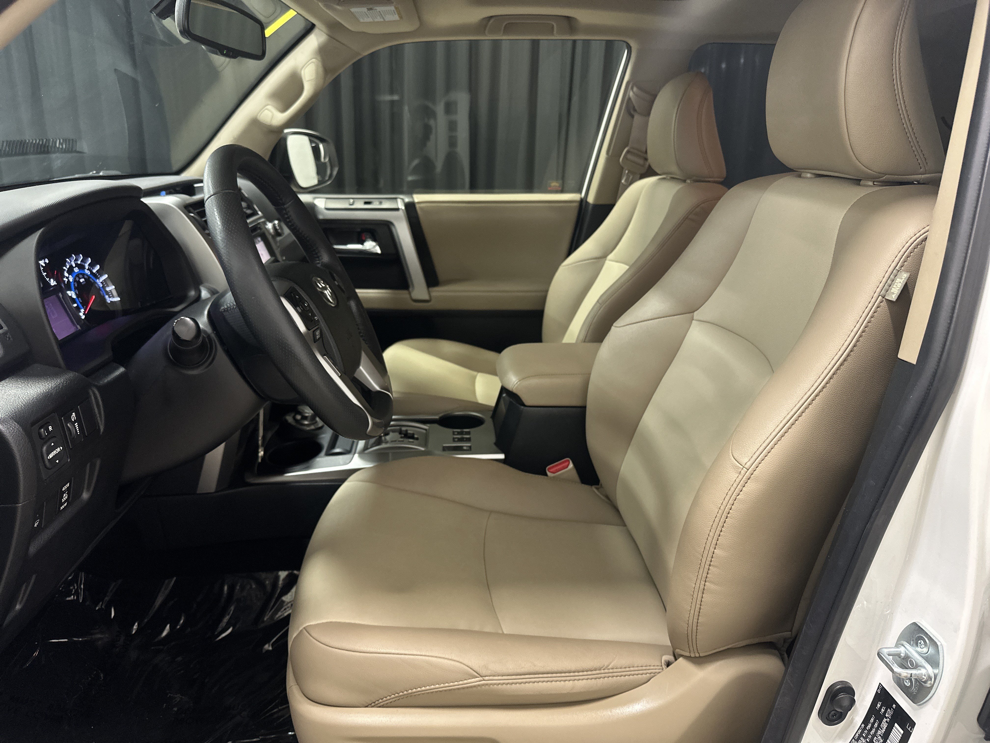 Used 2017 Toyota 4Runner SR5 Premium AWD/4WD image 16