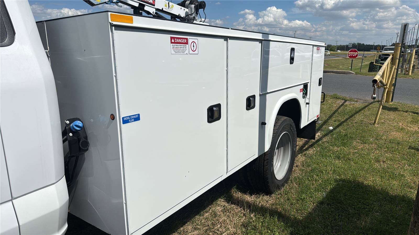 New 2025 Ford F600 4x4 Regular Cab Super Duty w/ XL Chrome Package image 27