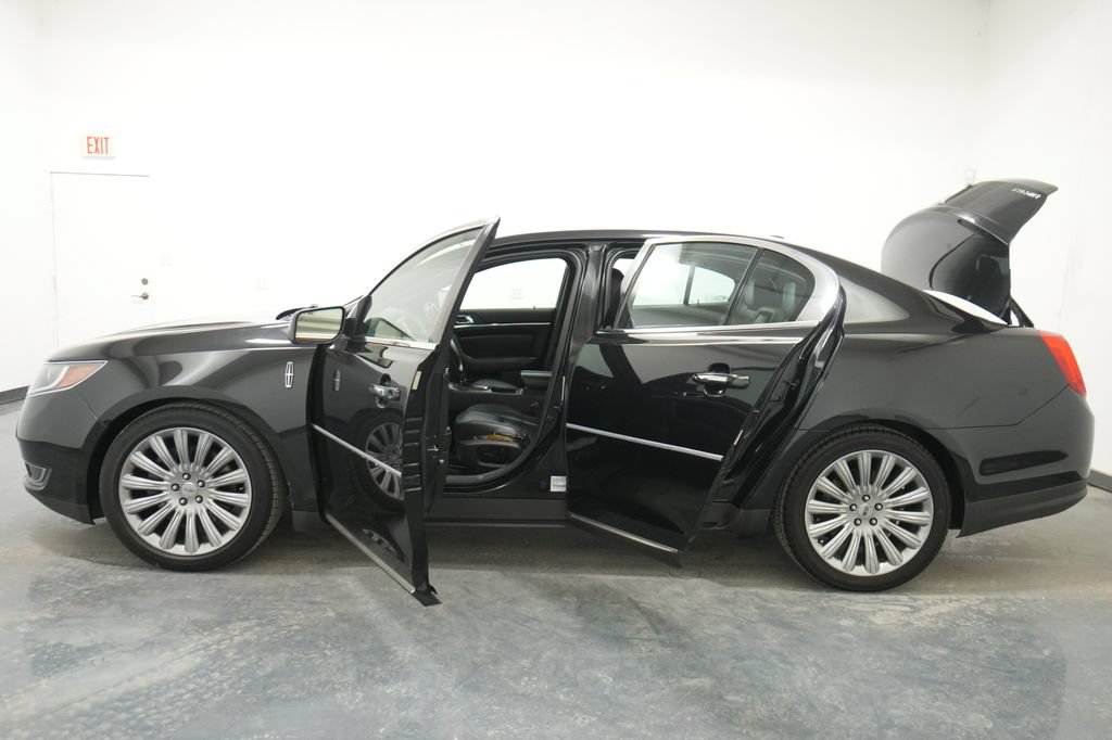 Used 2013 Lincoln MKS AWD image 26