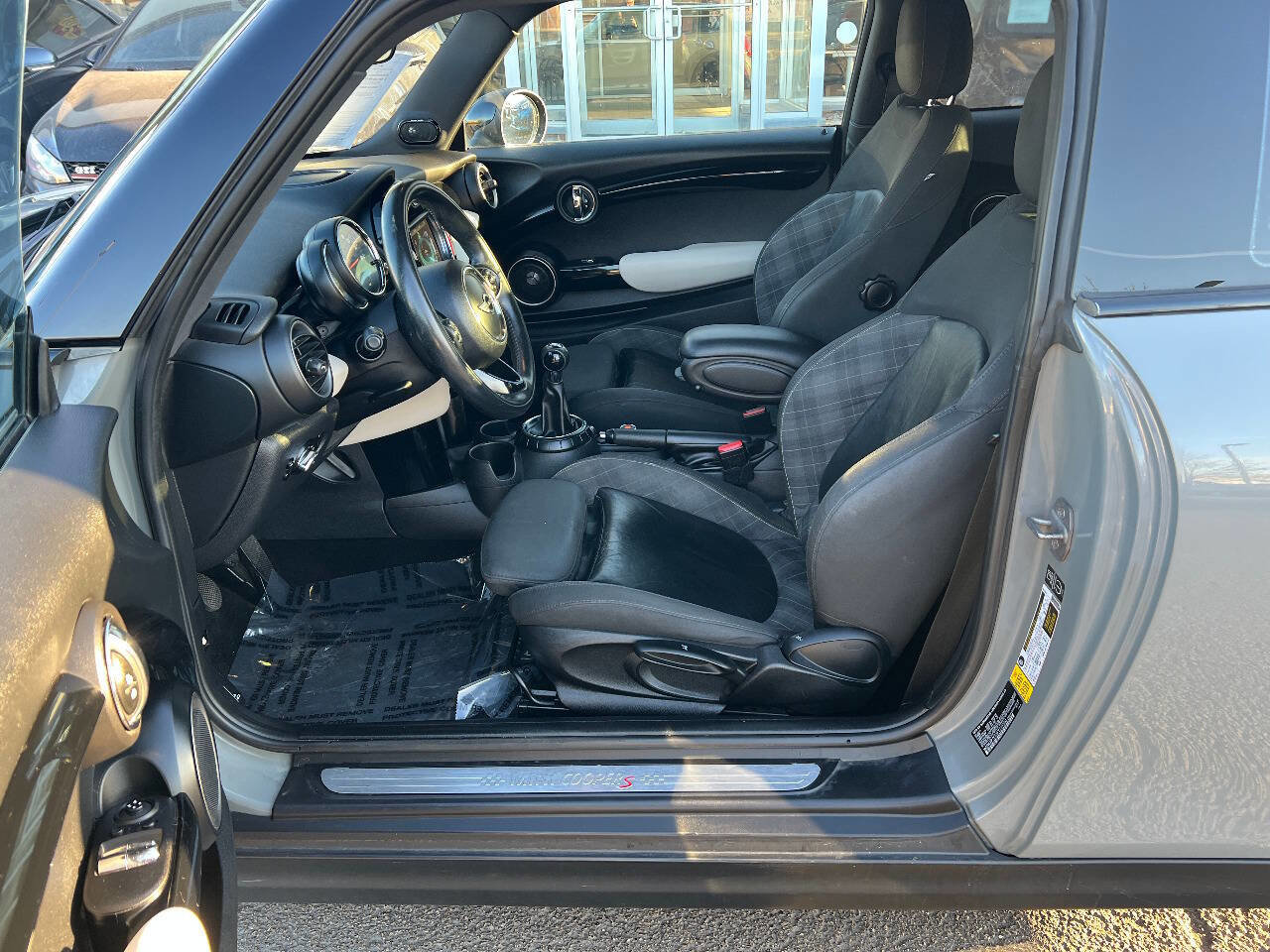 Used 2015 MINI Cooper S FWD image 19