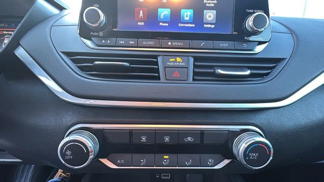 Used 2024 Nissan Altima 2.5 S image 21