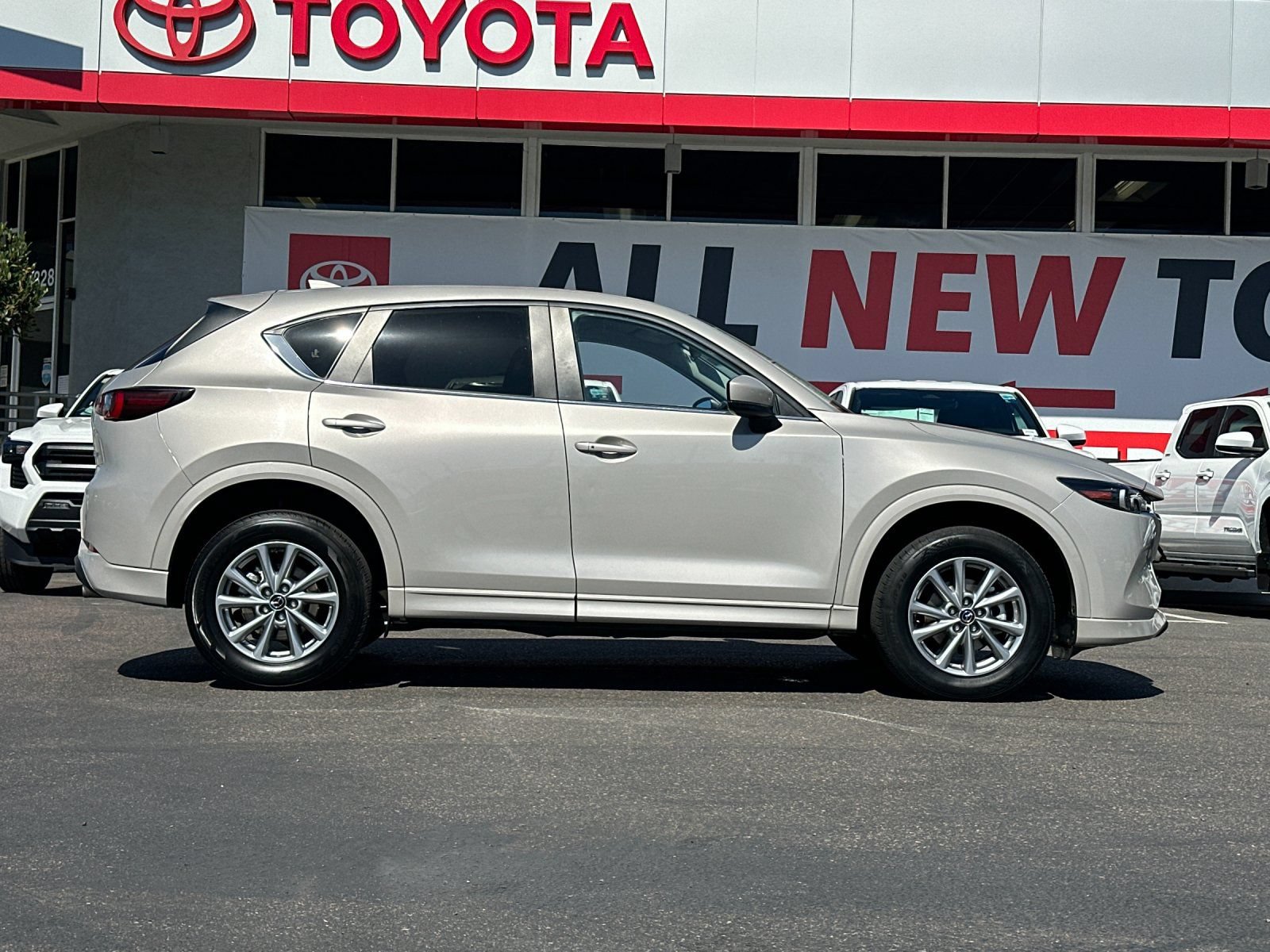 Used 2025 MAZDA CX-5 AWD 2.5 S w/ Select Package image 6