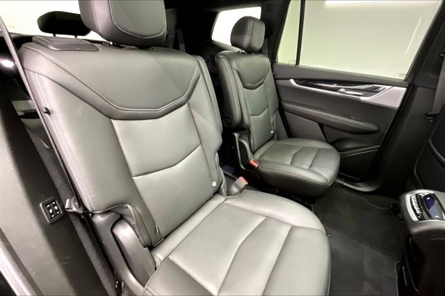 Used 2025 Cadillac XT6 Premium Luxury image 18