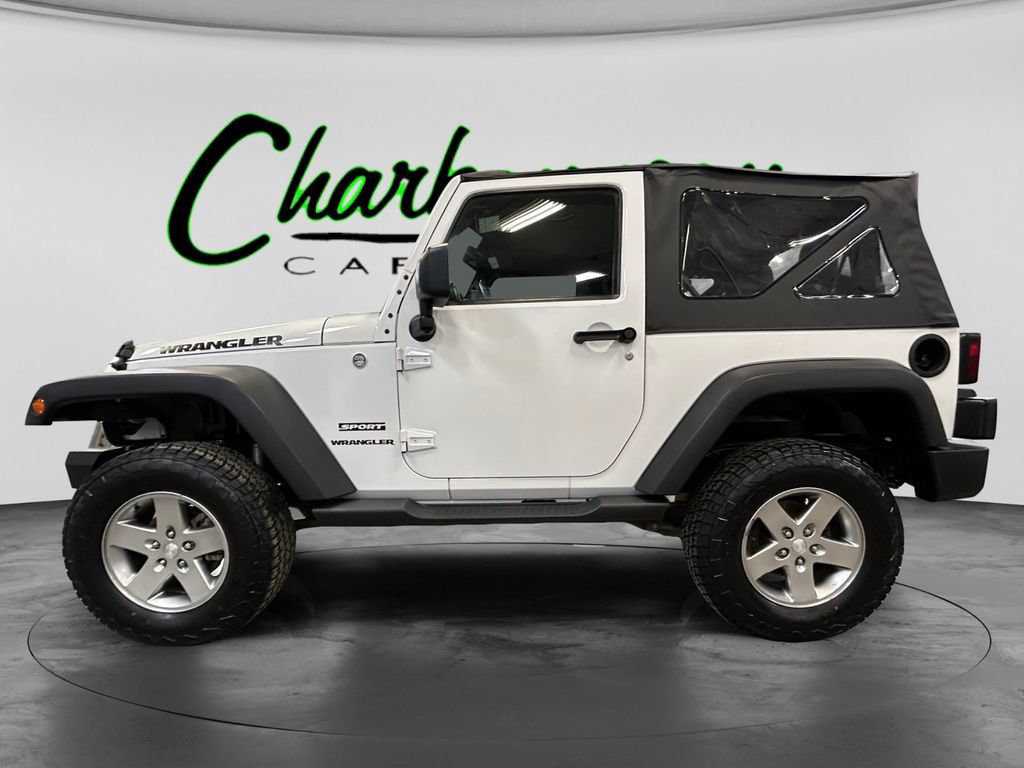 Used 2011 Jeep Wrangler Sport AWD/4WD image 2