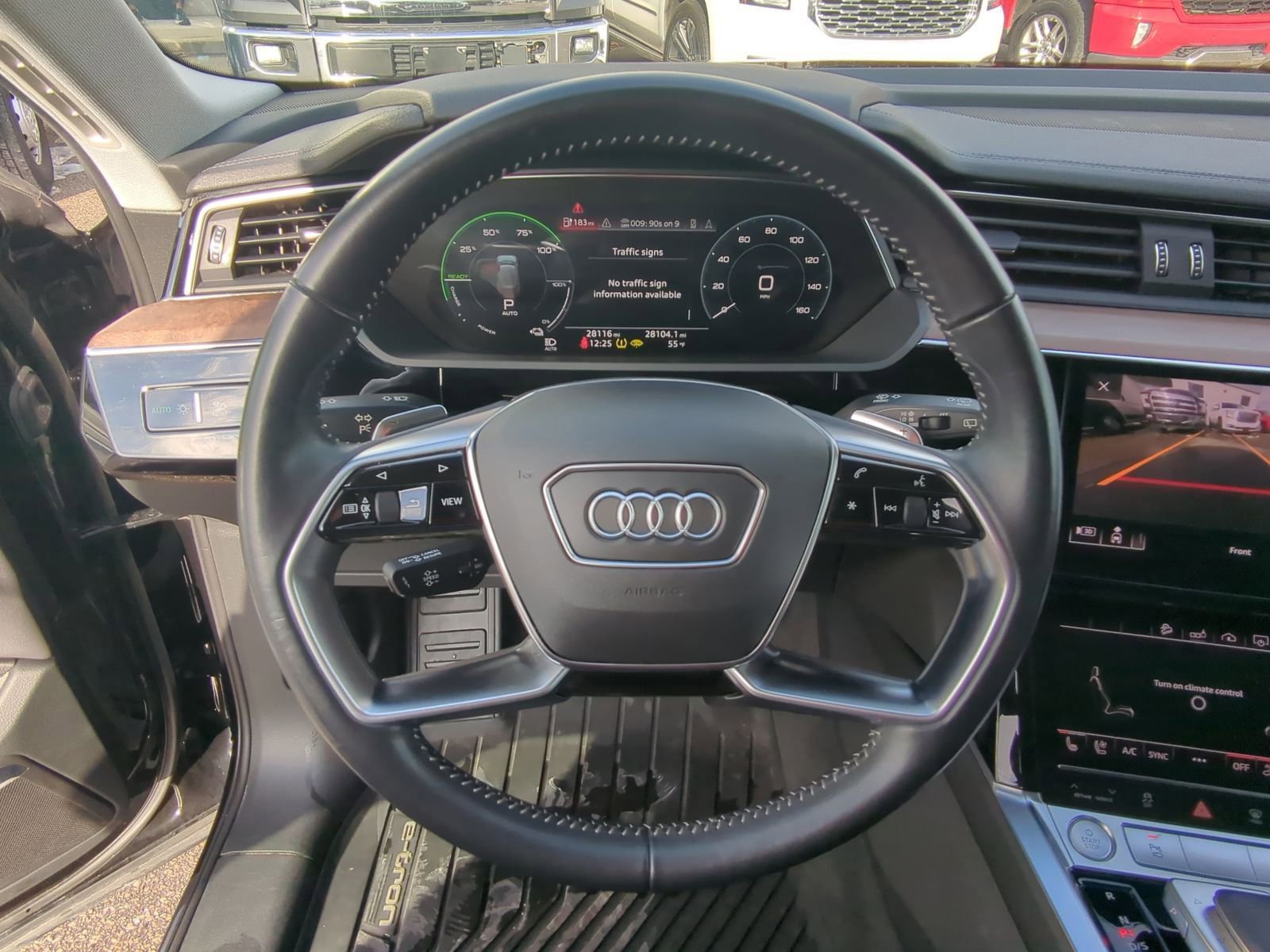 Used 2019 Audi e-tron Premium Plus image 27