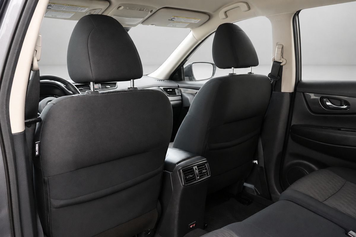 Used 2020 Nissan Rogue S w/ Special Edition Package FWD image 18