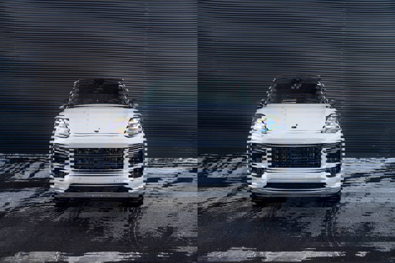 Used 2025 Porsche Cayenne Turbo image 6