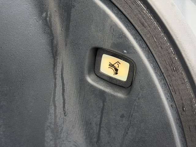 Used 2024 Tesla Cybertruck AWD Crew Cab image 19