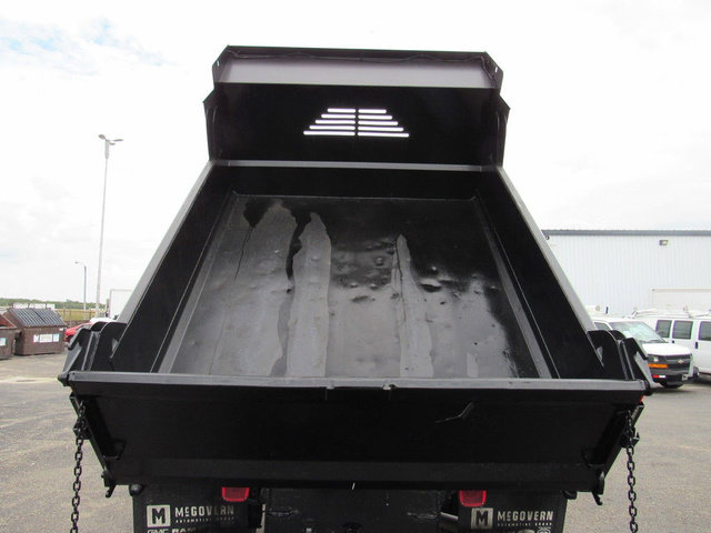 Used 2023 Ford F550 4x4 Regular Cab Super Duty image 36