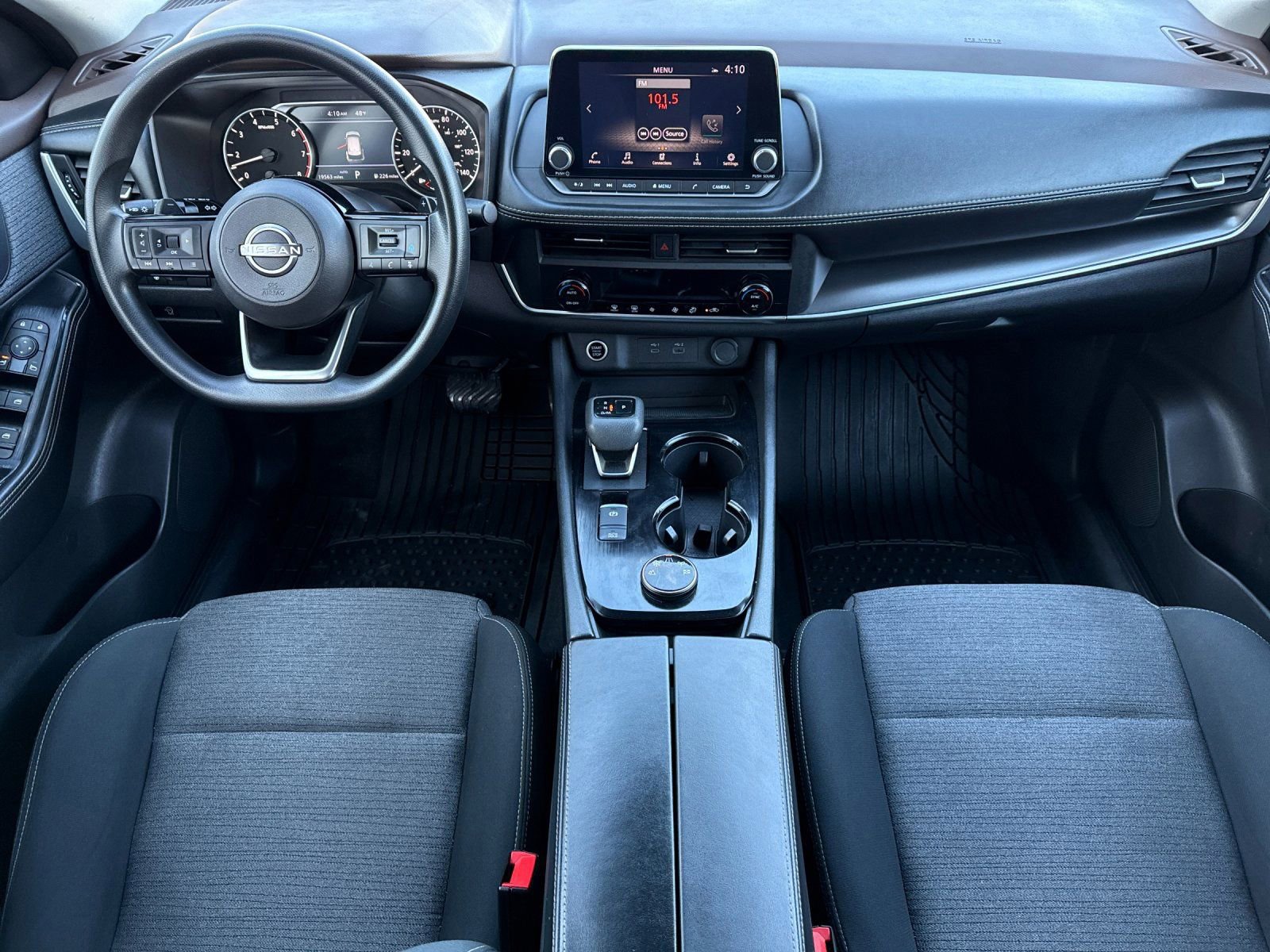 Used 2023 Nissan Rogue SV image 14