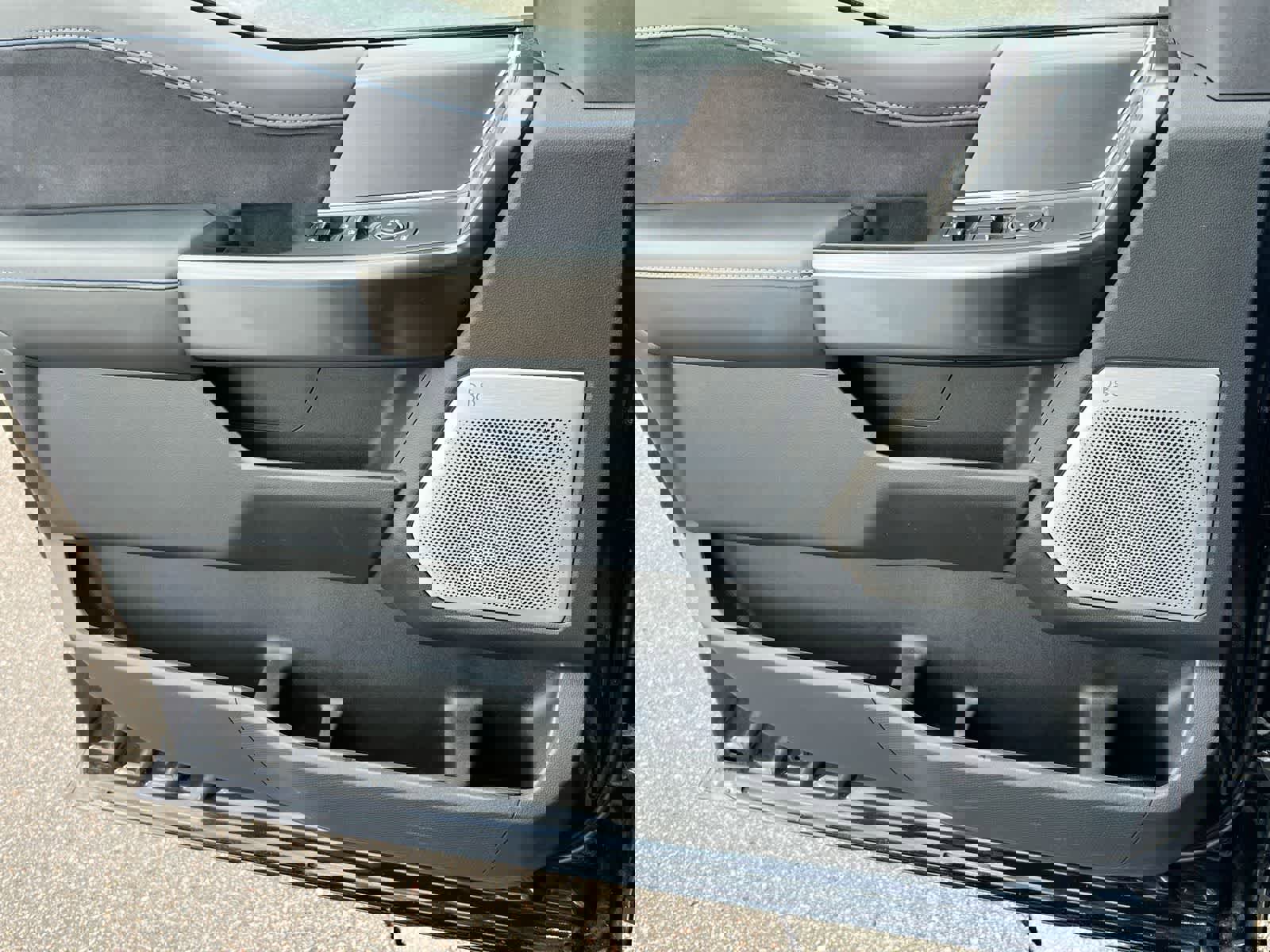 Used 2024 Ford F150 Platinum w/ Equipment Group 702A High image 29