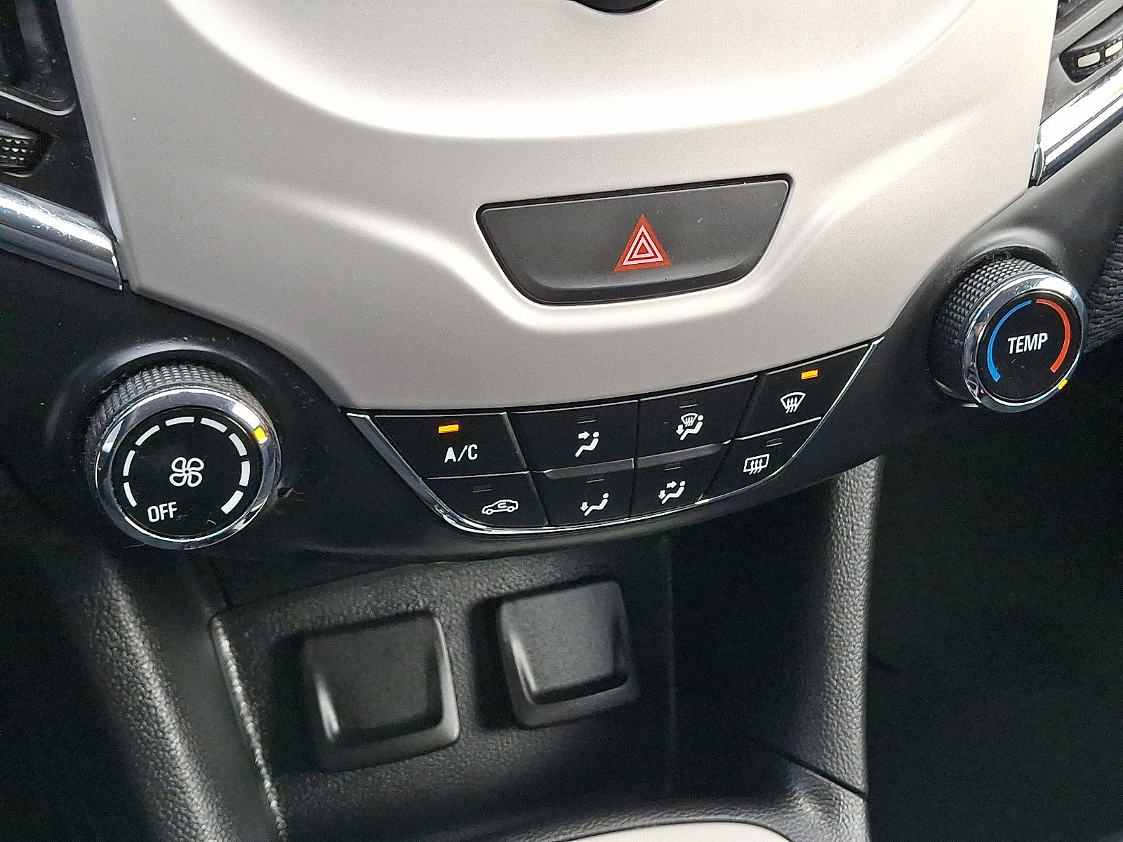 Used 2017 Chevrolet Cruze LS image 16