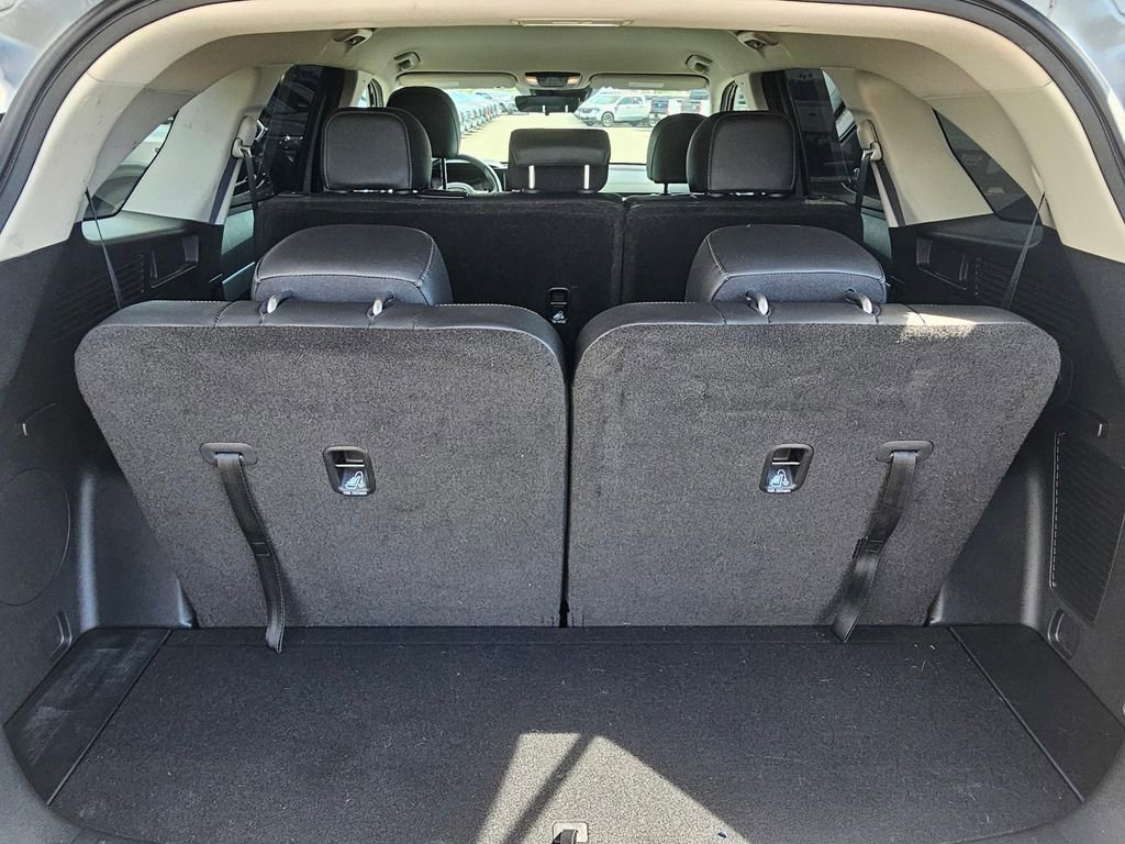 Used 2022 Kia Sorento S image 12