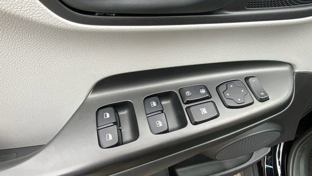 Used 2023 Hyundai Kona SEL image 15