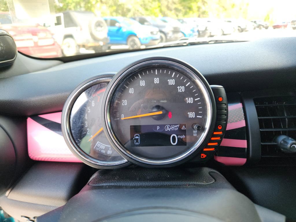 Used 2016 MINI Cooper Convertible image 28