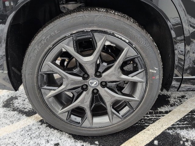 New 2026 Lexus TX 500h AWD image 6