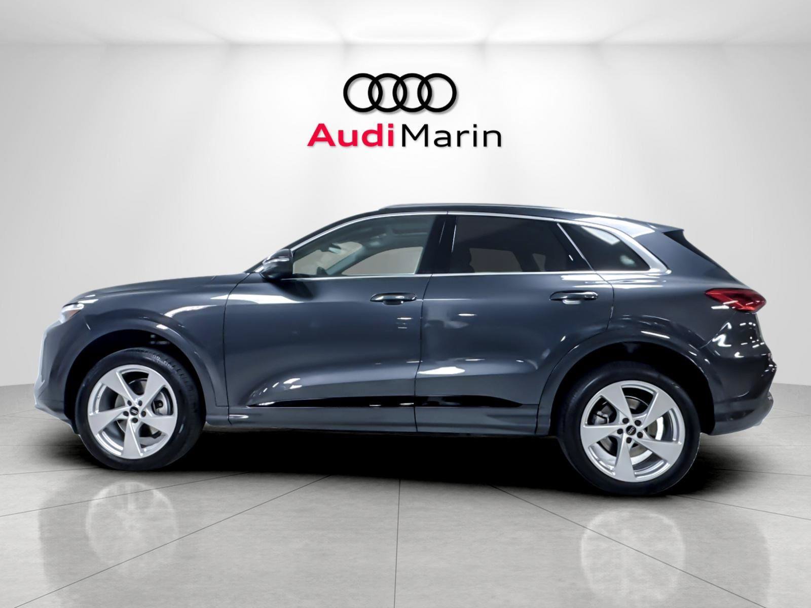 Used 2025 Audi Q5 Premium w/ Premium Plus AWD/4WD image 2