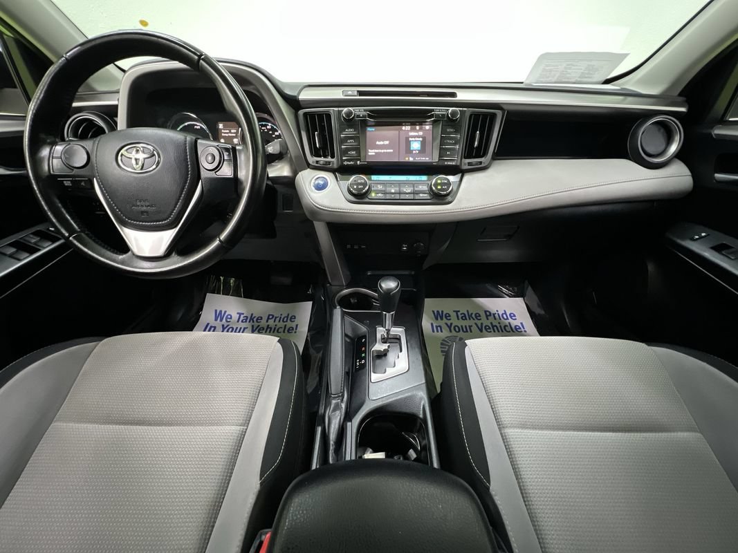 Used 2016 Toyota RAV4 XLE AWD/4WD image 18
