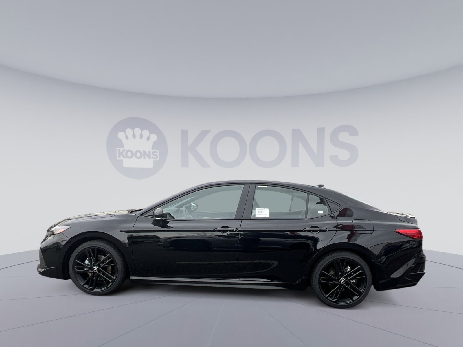 New 2026 Toyota Camry Hybrid image 2