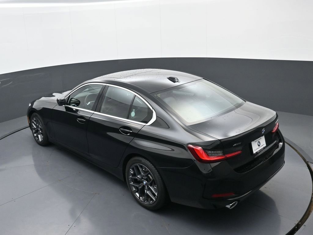 New 2025 BMW 330i xDrive Sedan w/ Convenience Package AWD/4WD image 33