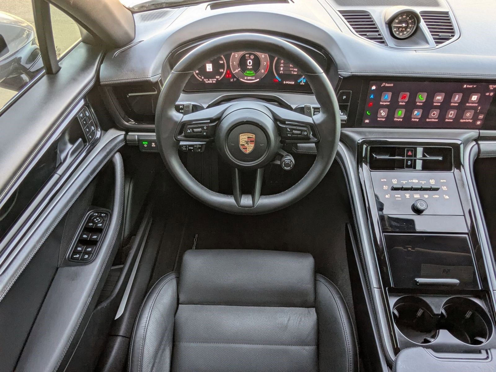 Certified 2025 Porsche Panamera 4 image 15