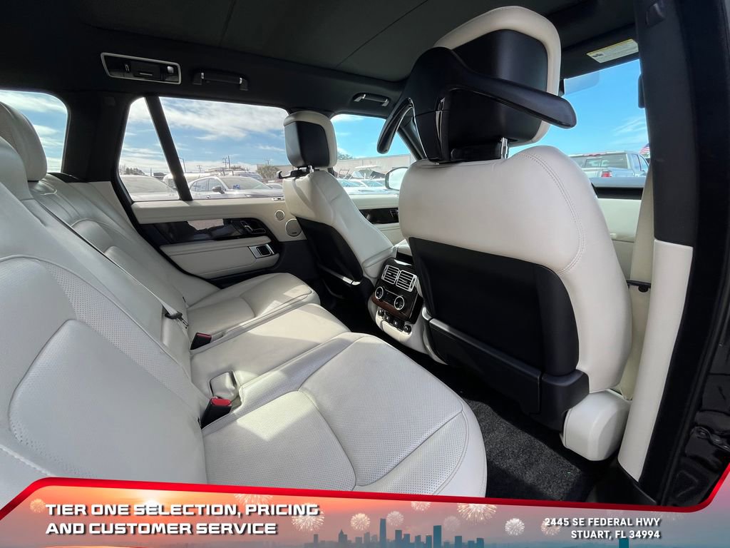 Used 2020 Land Rover Range Rover HSE image 18