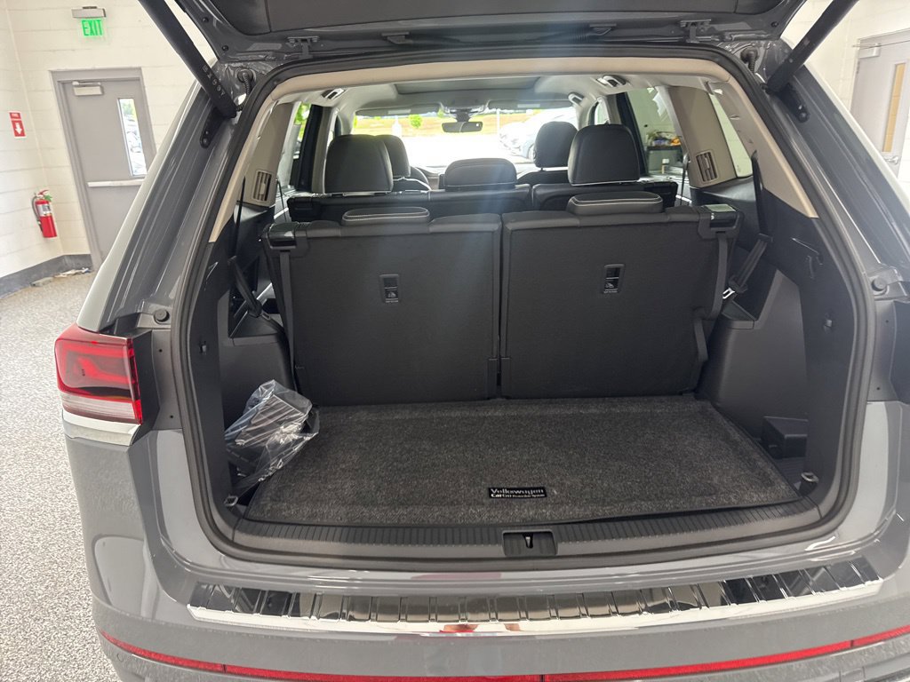 New 2026 Volkswagen Atlas SEL Premium R-Line AWD/4WD image 17