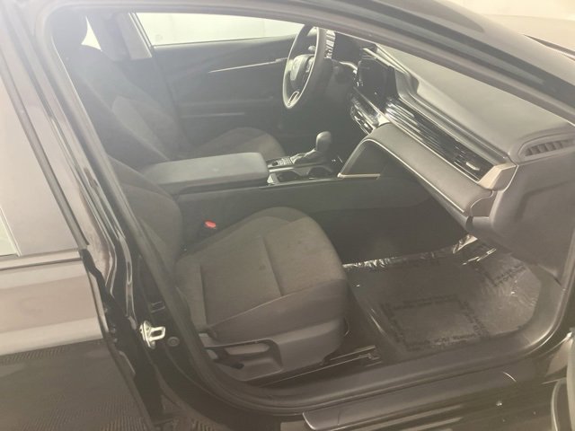 Used 2025 Toyota Camry LE image 13