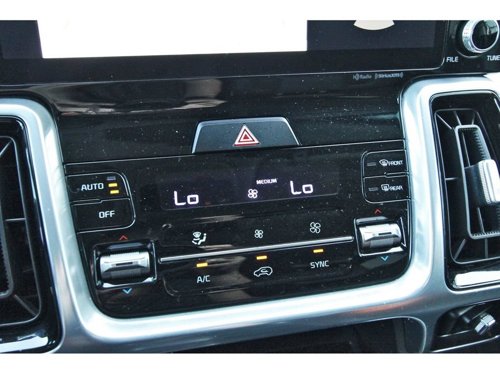 Used 2023 Kia Sorento SX AWD/4WD image 27