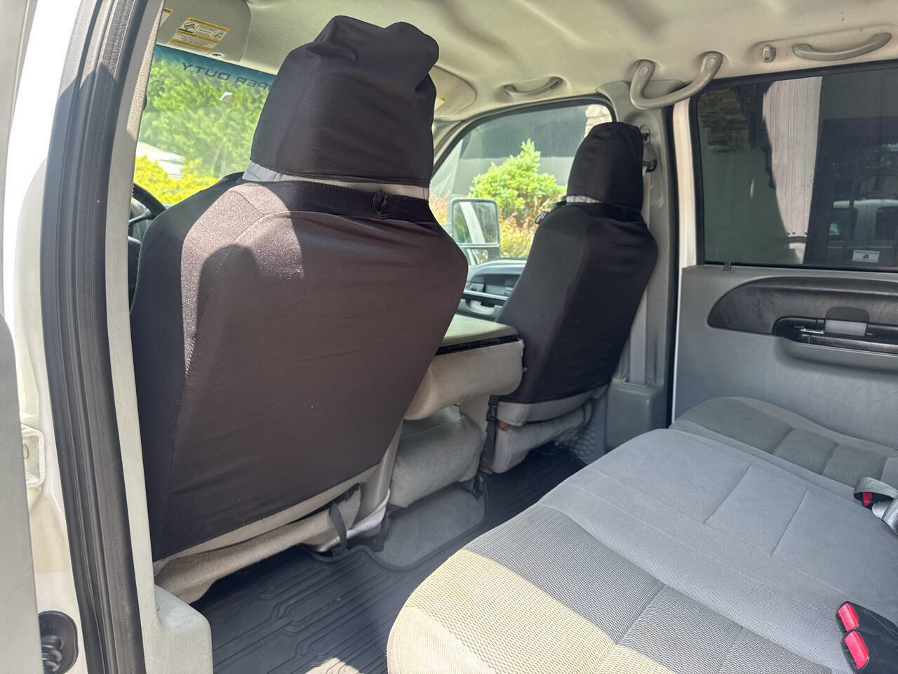 Used 2005 Ford F350 XLT image 12