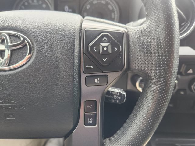 Used 2019 Toyota Tacoma TRD Off-Road AWD/4WD image 25