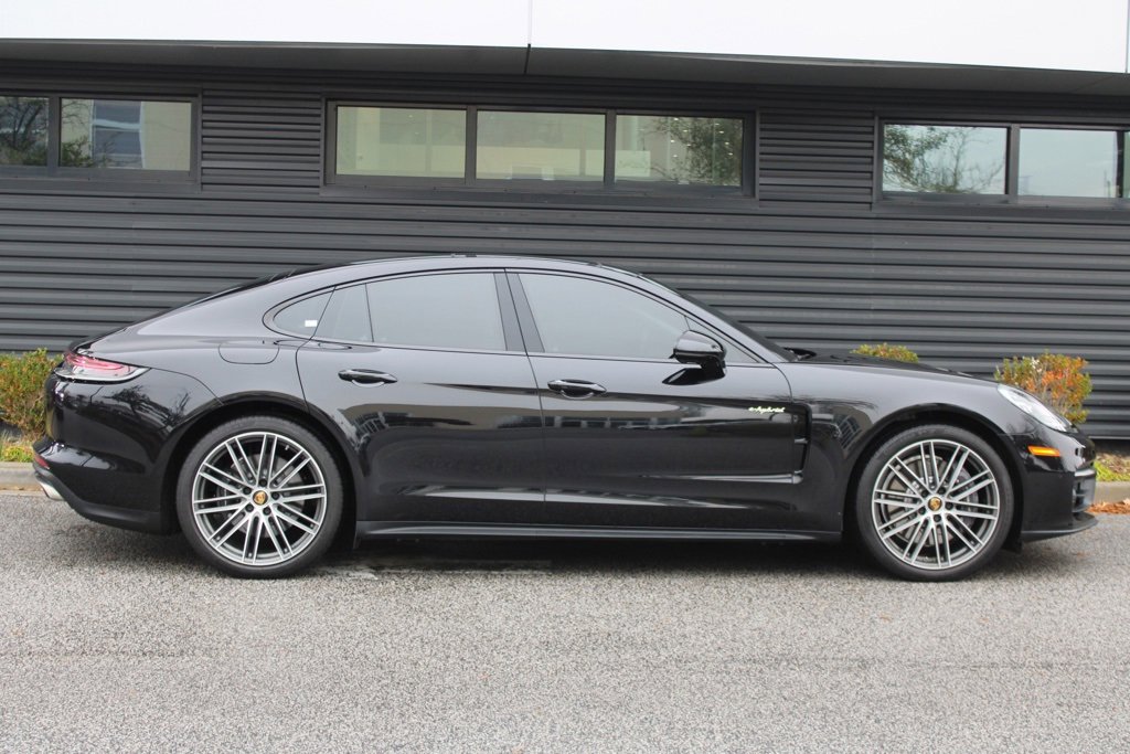 Used 2023 Porsche Panamera 4 image 8