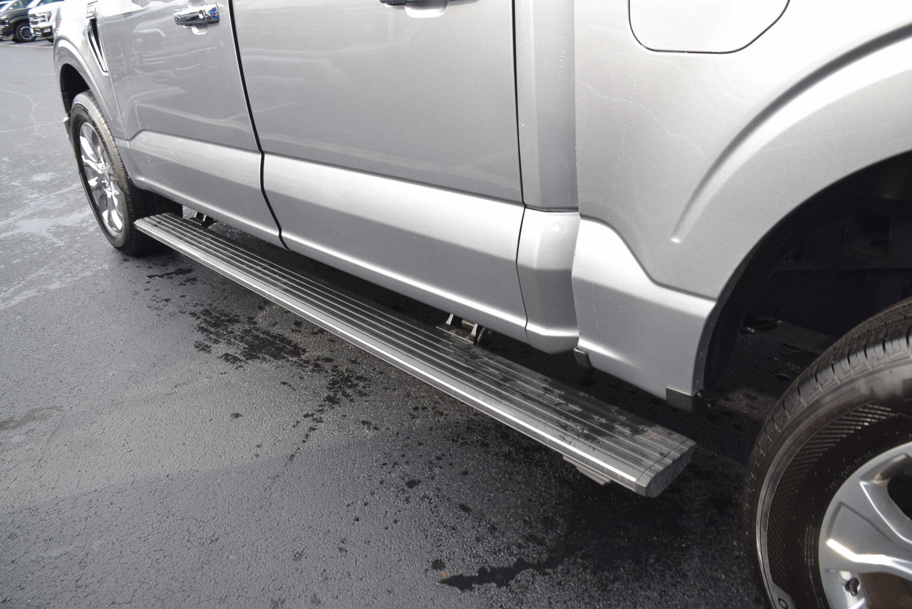 Certified 2022 Ford F150 Platinum w/ Equipment Group 701A High image 8