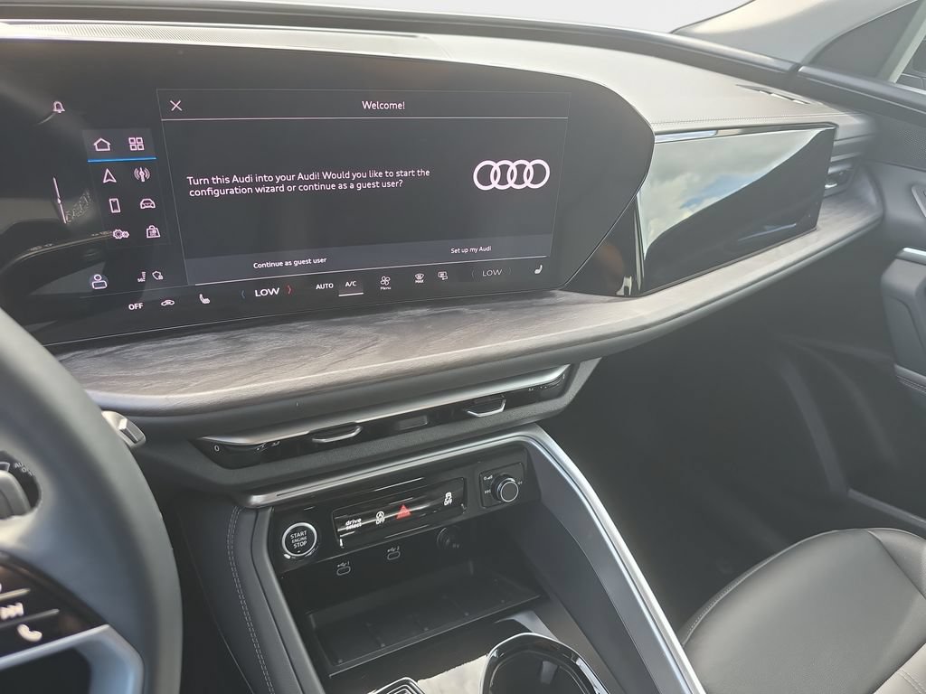 Certified 2025 Audi Q5 Premium w/ Convenience Package AWD/4WD image 15