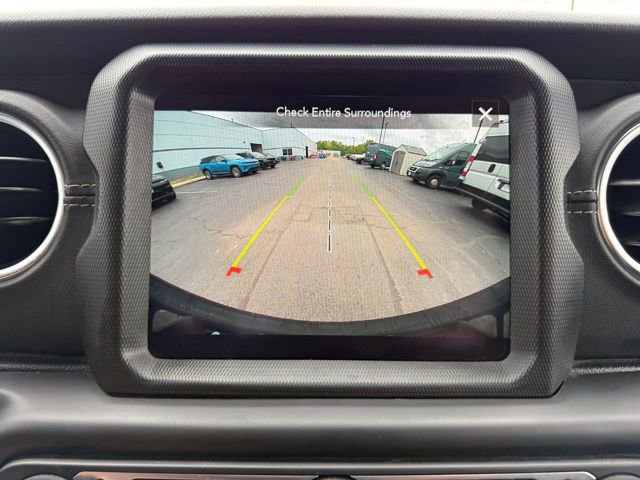 Used 2021 Jeep Wrangler Unlimited Sahara w/ Cold Weather Group image 24