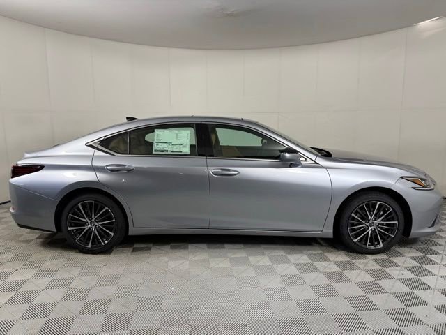 New 2025 Lexus ES 350 w/ Premium Package image 10