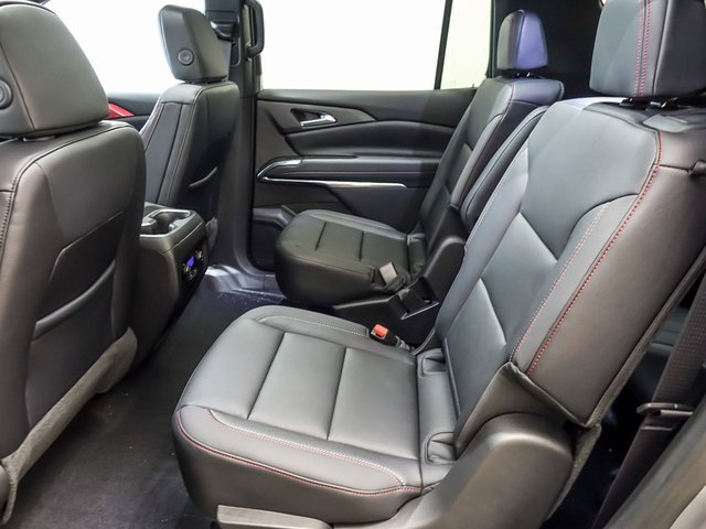 New 2026 Chevrolet Traverse Z71 w/ Driver Confidence Package image 10