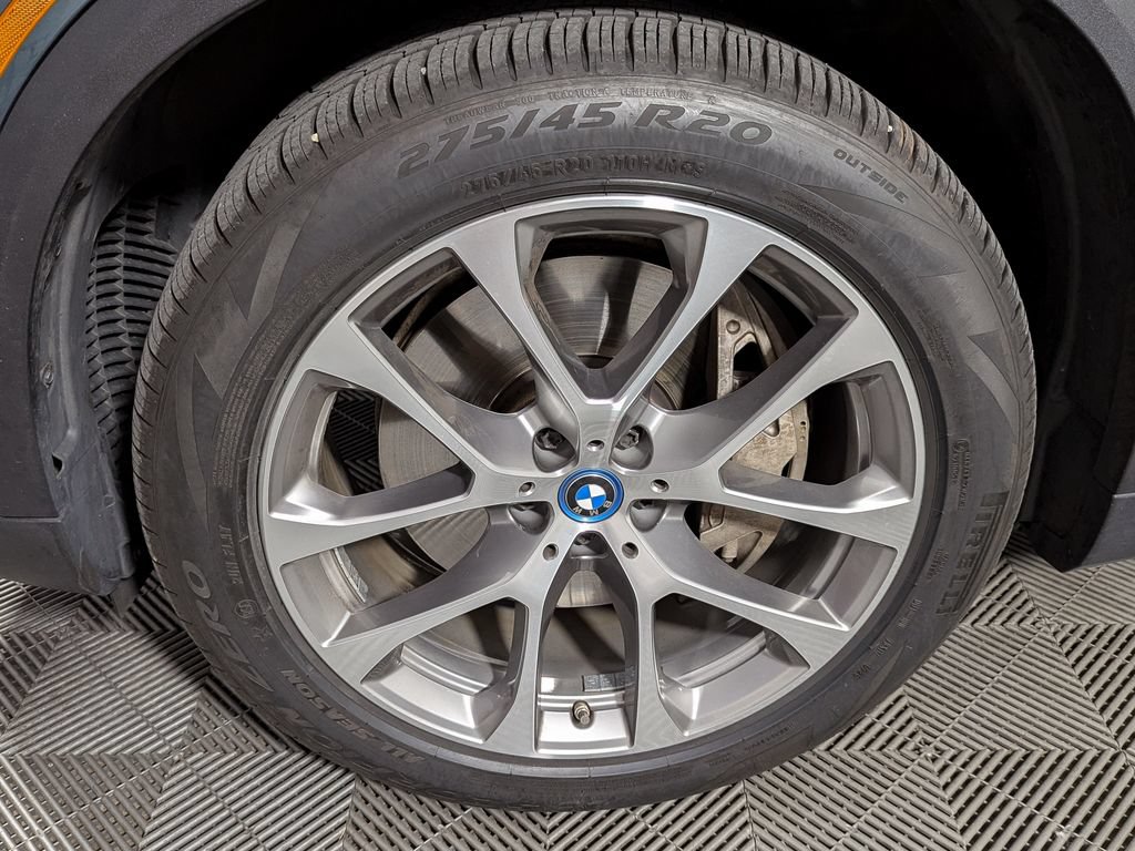 Certified 2024 BMW X5 xDrive50e w/ Premium Package AWD/4WD image 52