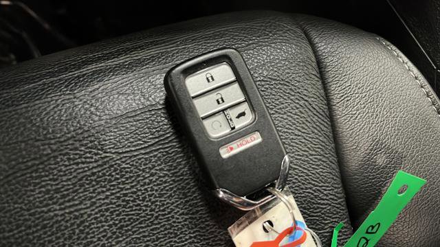 Used 2020 Honda Pilot Touring image 21