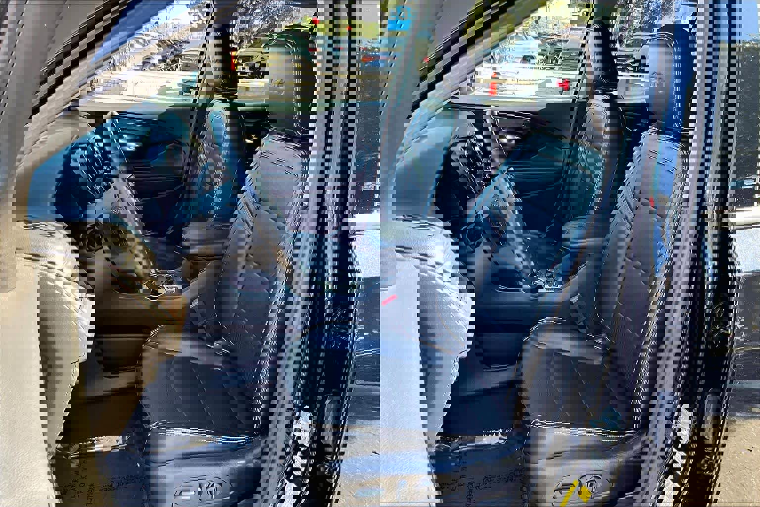 Used 2022 GMC Terrain AT4 image 8