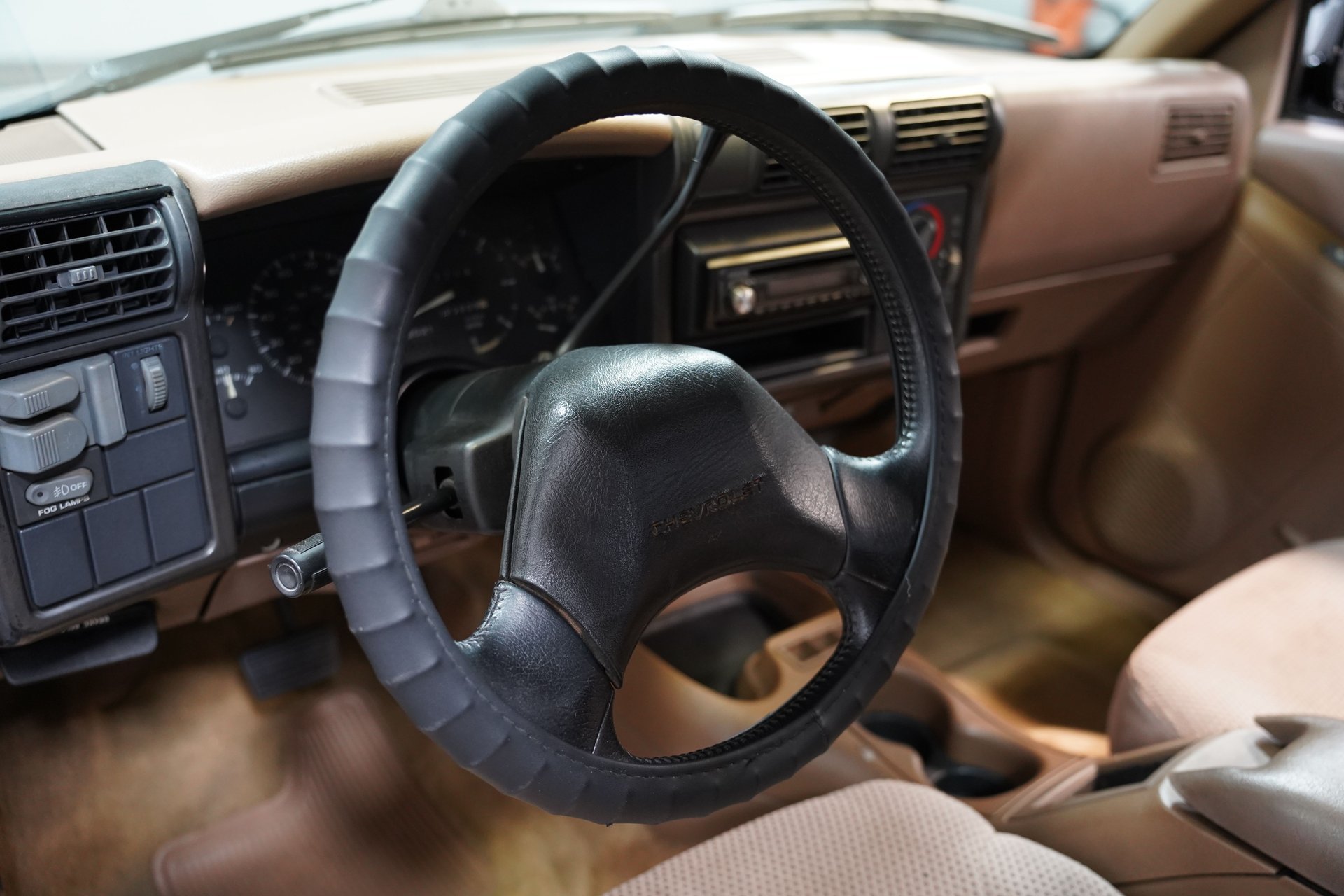 Used 1994 Chevrolet S10 Pickup 2WD Regular Cab image 30