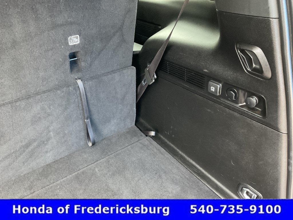 Used 2024 Jeep Wagoneer Series II w/ Flexible Seating Group AWD/4WD image 23