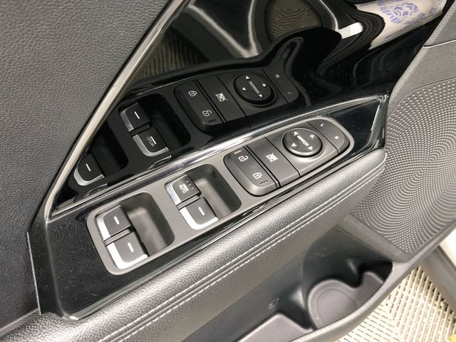 Used 2021 Kia Niro LXS FWD image 13