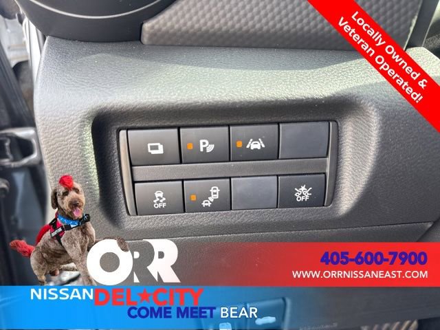 Certified 2025 Nissan Kicks Play S FWD image 22