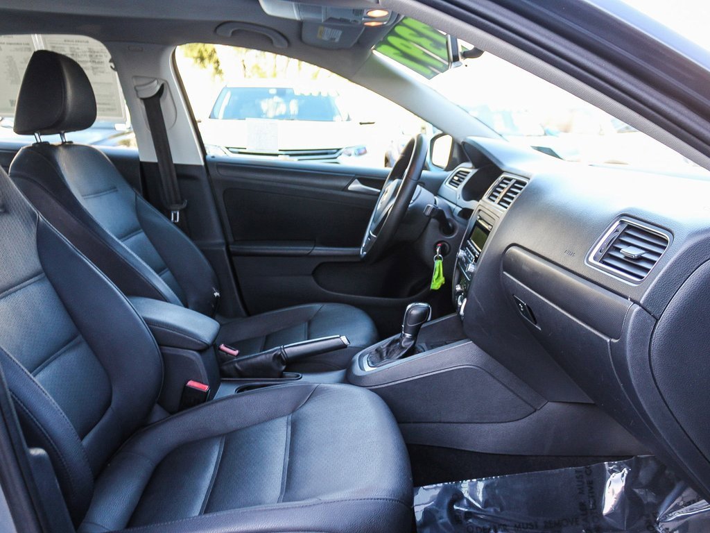 Used 2012 Volkswagen Jetta SE image 18