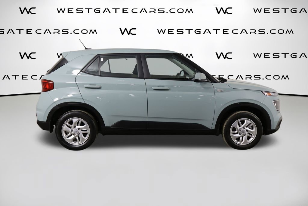 Used 2025 Hyundai Venue SE FWD image 41